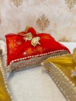 Panier carré perlé en tissu durable et personnalisable de qualité supérieure, spécialement conçu pour les cadeaux de mariage, les paniers-cadeaux de vente festive