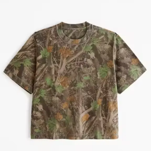 เสื้อยืดลายพรางทรงโอเวอร์ไซส์แบบบ็อกซี่ พิมพ์ลายกราฟิกแบบซับลิเมชั่น เสื้อยืดลายพรางวินเทจแบบครอป - Product Image 1
