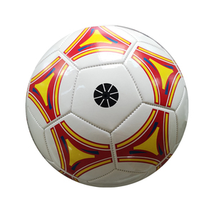 Balón de Fútbol Cosido con Marco de Contorno de Punta de Flecha Triangular - Product Image 3