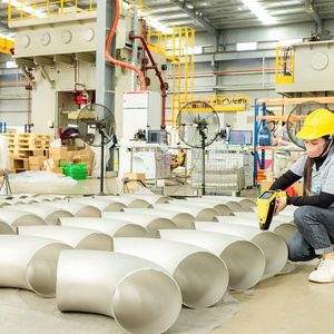 Coude à long rayon 90 degrés en acier inoxydable 304 304L 316 316L, norme ASME B16.9 A403, finition lisse, raccord de tuyauterie haute pression, fabriqué au Vietnam - Product Image 4