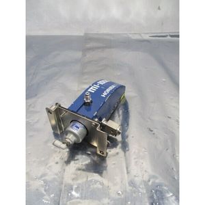 Horiba Stec MI-1000 LIQUID VAPORIZER MI-1251-PV - Équipement et pièces semi-conductrices de renommée mondiale à saisir - Product Image 2