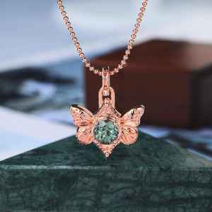 Collier pendentif papillon en or rose avec saphir vert de laboratoire taille ronde pour femme, bijoux de luxe, fabrication OEM ODM, vente en gros - Product Image 5