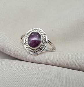 Anillo de rubí natural en plata de ley 925, joyería hecha a mano para mujer - Product Image 1