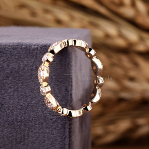 Anillo de boda vintage Milgrain de eternidad completa en oro amarillo macizo de 14k, anillo apilable delicado con diamante cultivado en laboratorio de corte excelente, moderno. - Product Image 3