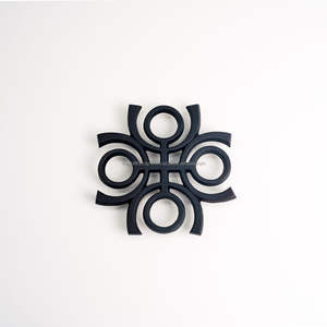 Handmade <b>Metal</b> Sculpted <b>Trivet</b> For Kitchen Countertops Providing Heat Resistance And Artistic Decoration For Hot Pots - Product Image 5