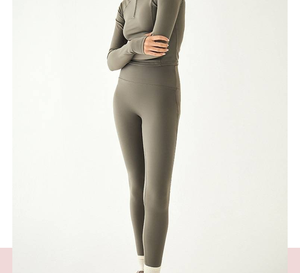 Pantalons de yoga et de fitness en nylon élasthanne avec logo personnalisé, taille haute élastique, plissés, longs leggings décontractés pour femmes, taille XL, OEM - Product Image 5