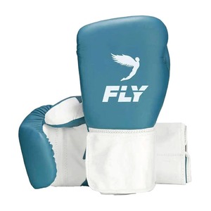 Set de Boxeo de Alta Calidad para Sparring, Cuero Vacuno, Personalizado en Blanco y Azul Cielo - Guantes de Boxeo - Protector de Cabeza - Protector de Pecho - Product Image 2