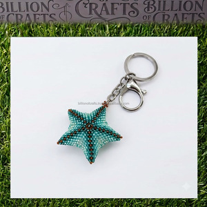 Llavero de estrella de cuentas de semillas hecho a mano, amuleto celestial colorido, accesorio colgante para bolso - Product Image 4