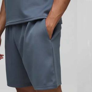 Ensembles 2 pièces de t-shirts et shorts streetwear pour hommes, coupe oversize, grammage lourd, unis, délavés à l'acide, personnalisables avec logo - Product Image 6