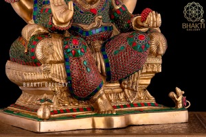 Grande statue de dieu en laiton |   Artisanat métallique moderne fait main, décoration artistique durable pour temple domestique, représentant le dieu hindou de la chance - Product Image 3