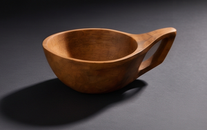 Bol de service rond en bois de manguier finition noyer avec poignée ergonomique à découpe inclinée - Product Image 2