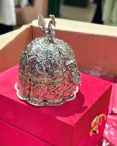 Caja de diseño de pavo real de Metal y latón hecho a mano, acabado oxidado para decoración del hogar y regalo, novedad - Product Image 3