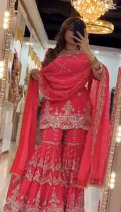 Ensemble de costume ethnique de luxe en georgette de renard de qualité supérieure, 3 pièces, pour l'Aïd, Diwali, les réceptions, les fiançailles et les occasions spéciales - Product Image 2