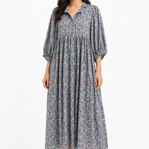 Belle robe en coton à motifs floraux, imprimée à la main, pour un usage décontracté. - Product Image 1