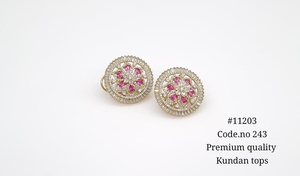 ต่างหูสตั๊ดกลม kundan 11203เพทายหินสีฟ้าลายดอกไม้ทำจากทองเหลืองเครื่องประดับต่างหูชุบสำหรับผู้หญิงชุดไปงานปาร์ตี้ - Product Image 4