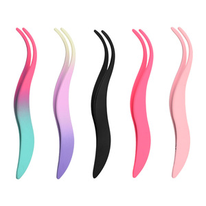 Pince à épiler professionnelle en silicone courbée pour faux cils, pointe lisse, longueur 10 mm, pour application d'extensions de cils en salon - Product Image 1