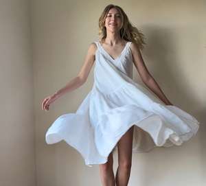 Robe mi-longue fluide sans manches en coton et lin blanc pour femme, style décontracté d'été, coupe trapèze - Product Image 3