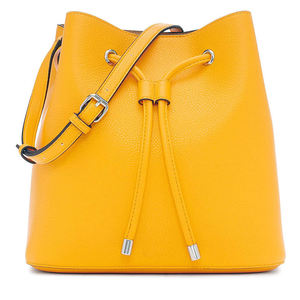 Sac seau jaune à cordon de serrage, sac à bandoulière grainé, sac à main croisé pour les trajets quotidiens - Product Image 1