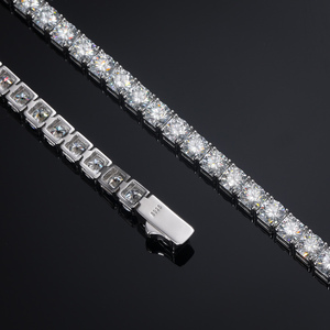 สร้อยข้อมือเทนนิสประดับมอยส์ซาไนต์สี D ชุบแพลตตินั่ม เงินแท้ S925 สำหรับผู้ชายและผู้หญิง เครื่องประดับทันสมัยสำหรับวันครบรอบ - Product Image 2