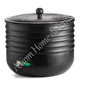 Axiom Home Accents Couvercle de pot de tuyau d'arrosage en métal durable Fabriqué à la main Bobine de stockage décorative extérieure Accents extérieurs élégants - Product Image 1