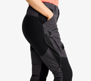 Pantalones RevolutionRace Nordwand Pro para Mujer, Pantalones Resistentes para Senderismo y Otras Actividades al Aire Libre - Product Image 2