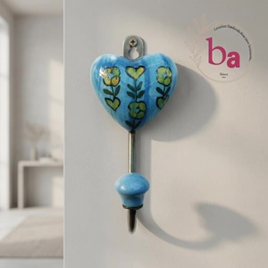 Gancho de Pared con Forma de Corazón de Cerámica Beads Art CK 558 Ba, Diseño Floral Azul Vintage Hecho a Mano, Gancho Individual para Decoración del Hogar - Product Image 1