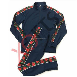 Chaqueta Deportiva de Fútbol para Clubes, Personalizable por Sublimación, con Cremallera Completa, Tejido de 280 gsm, Abrigo Deportivo para Fútbol que Mantiene el Calor - Product Image 3