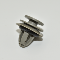 Clip de fixation en plastique pour moulure de bas de caisse avec joint pour BMW 07-14-7-443-710 07147443710