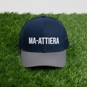 Casquette de baseball pour homme bleu marine avec visière grise, logo brodé personnalisé, dos en maille, fermeture snapback - Product Image 6