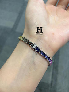 Pulsera de tenis de zafiro arcoíris en oro blanco de 14K con diamantes cultivados en laboratorio multicolor para mujer - Product Image 3