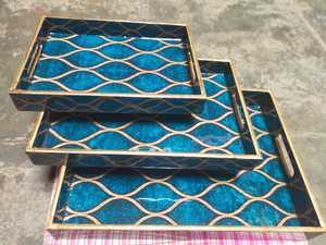 Bandeja para servir de madera de acacia con asas - Product Image 2