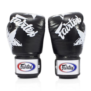 ถุงมือมวยไทย Fairtex รุ่นขายดี น้ำหนักเบา หนังวัวแท้ คุณภาพระดับมืออาชีพ สำหรับฝึกซ้อมและต่อยกระสอบทราย - Product Image 4