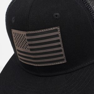 Casquette de camionneur en maille noire avec patch drapeau américain sur le panneau avant, réglable, unisexe, style décontracté - Product Image 4