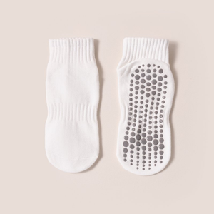 Wholesale Simple Style <b>Socks</b> Custom Logo Embroidered Heart <b>Grip</b> Pilates <b>Socks</b> Non Slip Yoga <b>Socks</b> for Women Multicolor - Product Image 2