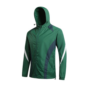 Giacca a Vento da Allenamento di Calcio con Cappuccio, Stile Vintage di Lusso, Personalizzabile per Uomo, Vendita Diretta dalla Fabbrica - Product Image 2