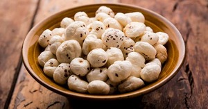 Nueces de Zorro Indias Crudas a Granel |   Makhana Natural, Superalimento para la Industria Alimentaria, Exportación al por Mayor y Marca Privada - Product Image 2