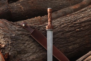Couteau de chasse à lame fixe de qualité industrielle, fait main, OEM personnalisé, pointe de lance, acier inoxydable, manche en bois, cuir, style Viking - Product Image 5