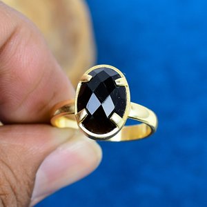 Bague en onyx noir naturel de forme ovale, pierre précieuse, faite à la main, plaqué or 18 carats sur argent sterling 925 - Product Image 2