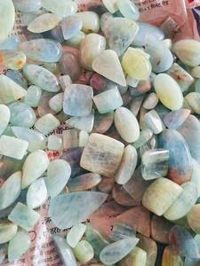 Aguamarina Verde Natural de Primera Calidad, Formas Mixtas, Pulida, Tamaño Personalizado, Venta al Por Mayor para Joyería, Gemas Trimurti - Product Image 3