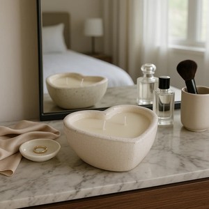 Bougie en céramique en forme de cœur romantique, double mèche, longue durée de combustion, finition craquelée élégante, cadeau de luxe, décoration d'intérieur - Product Image 3