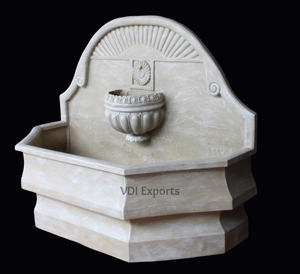 Fuente de Pared con Cabeza de León de Lujo Estilo Art Deco de VDI Exports, Resina de Poliéster Premium Resistente a la Intemperie, Decoración de Jardín - Product Image 2