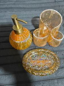 Luxury Resin Eco-Friendly Modern <b>Bathroom</b> <b>Set</b> <b>Soap</b> <b>Dispenser</b> Tumbler Toothbrush Holder Tray 5-Piece Gold Star Design Easy Clean - Product Image 1