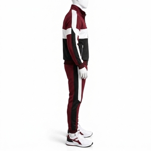 Materiales de primera calidad que ofrecen flexibilidad, durabilidad y un aspecto elegante para un chándal masculino activo y cómodo, diseñado con tecnología OEM. - Product Image 3