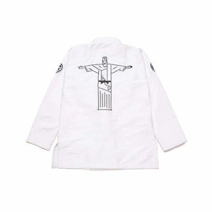 Kimono de BJJ Blanco Yu Nagaba - Transpirable y Ligero, 450 GSM, Corte Uniforme, Lote 111 (con Bolsa) - Product Image 2