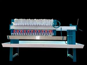 Prensa de tornillo industrial Bharat de 4 TPD para múltiples semillas, 10HP, 6 tornillos, expulsora de aceite comercial automática, fabricada en India, maquinaria de extracción - Product Image 2