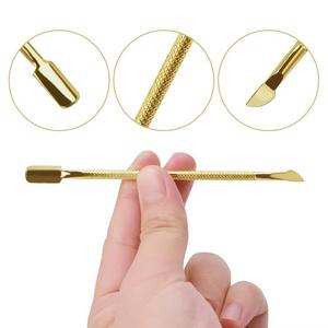 Juego de Empujadores de Cutículas de Metal de Doble Punta, Herramienta de Manicura Reutilizable, Diseño de Doble Cabeza en Color Dorado - Product Image 3