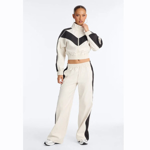 Wholesale Custom Logo New Arrival <b>Women</b> <b>Checkered</b> Half-zip Sports Suit Sweatshirt and <b>Shorts</b> Two Pieces Windbreaker Casual Set - Product Image 1