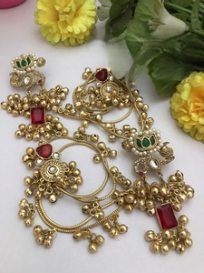 Boucles d'oreilles en laiton plaqué or de qualité supérieure, attrayantes, pour femmes, pour mariage, fiançailles, cadeau, fête, occasion spéciale - Product Image 2