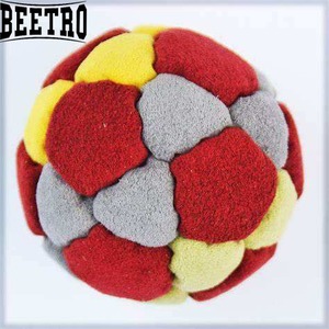 Sesión de Footbag Energética: Equilibrio, Concentración, Recreación al Aire Libre, Progreso de Habilidades, Actividad Grupal, Bola de Hacky Sacks Suave Compartida - Product Image 3