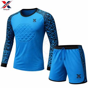ชุดผู้รักษาประตูฟุตบอลแบบกำหนดเอง เสื้อแขนยาวแบบมีแผ่นรองและกางเกงขาสั้น ชุดฟุตบอลสำหรับผู้รักษาประตูแบบซับลิเมชั่น - Product Image 1